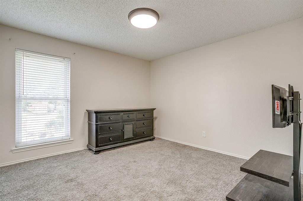 5244 Hill Ridge Drive Fort Worth, TX 76135 - Photo 25 of 36