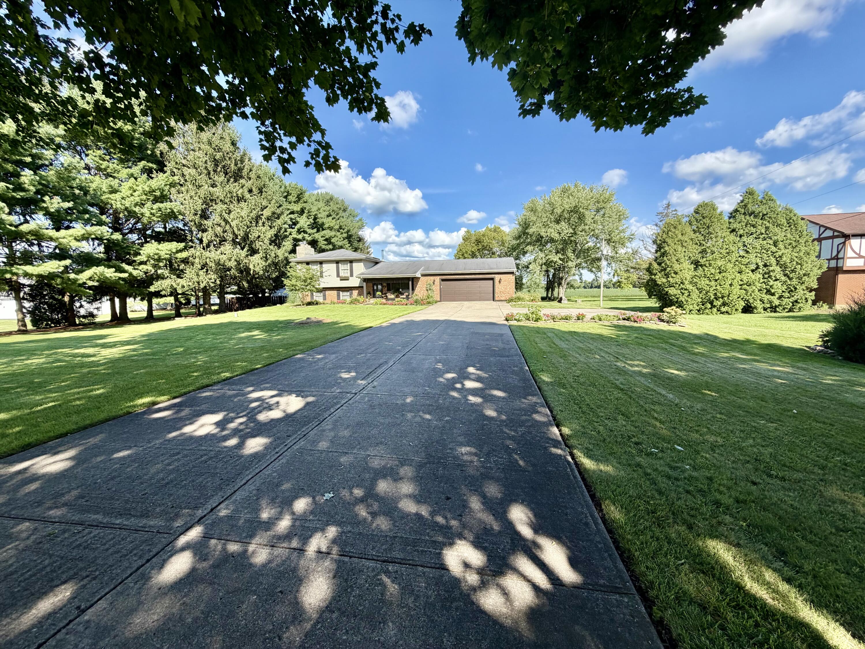 5606 Middle Urbana Road Springfield, OH 45502 - Photo 2 of 78 IMG_0531