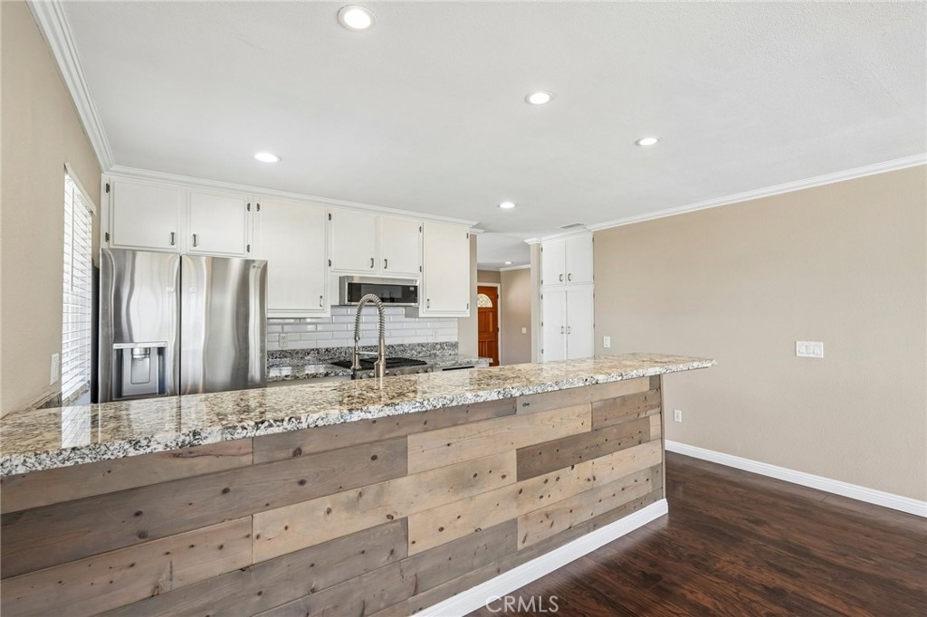 14342 Laurel Drive Riverside, CA 92503 - Photo 14 of 45 Gallery Image 14