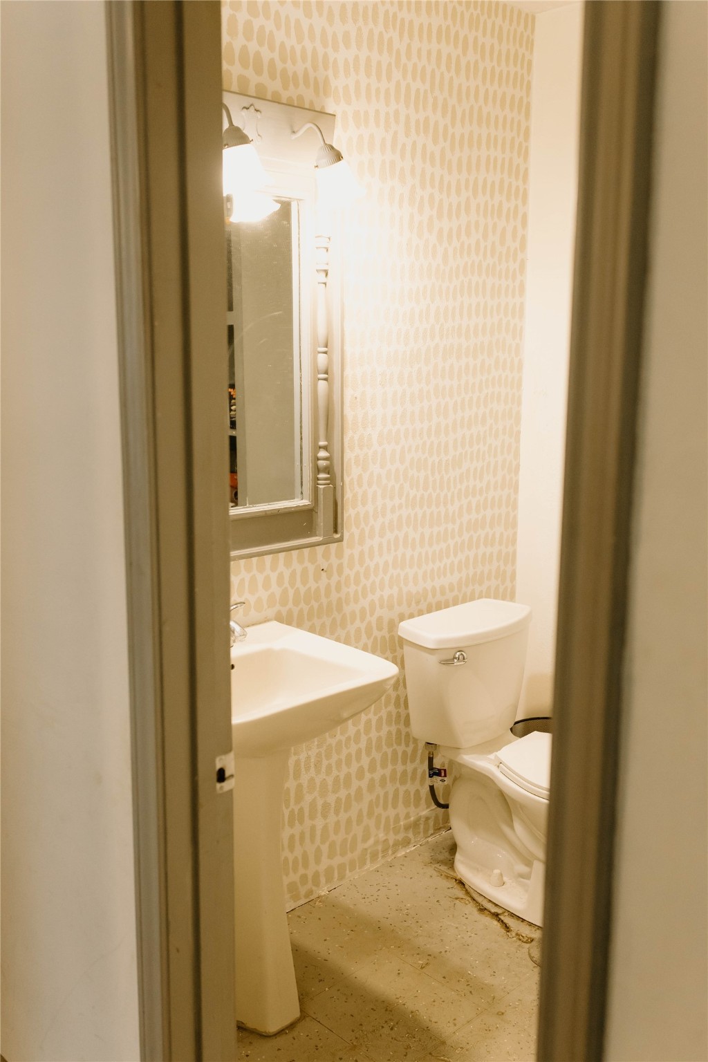 16120 Hartman Road Magnolia, TX 77355 - Photo 22 of 41 a bathroom with a sink and toilet