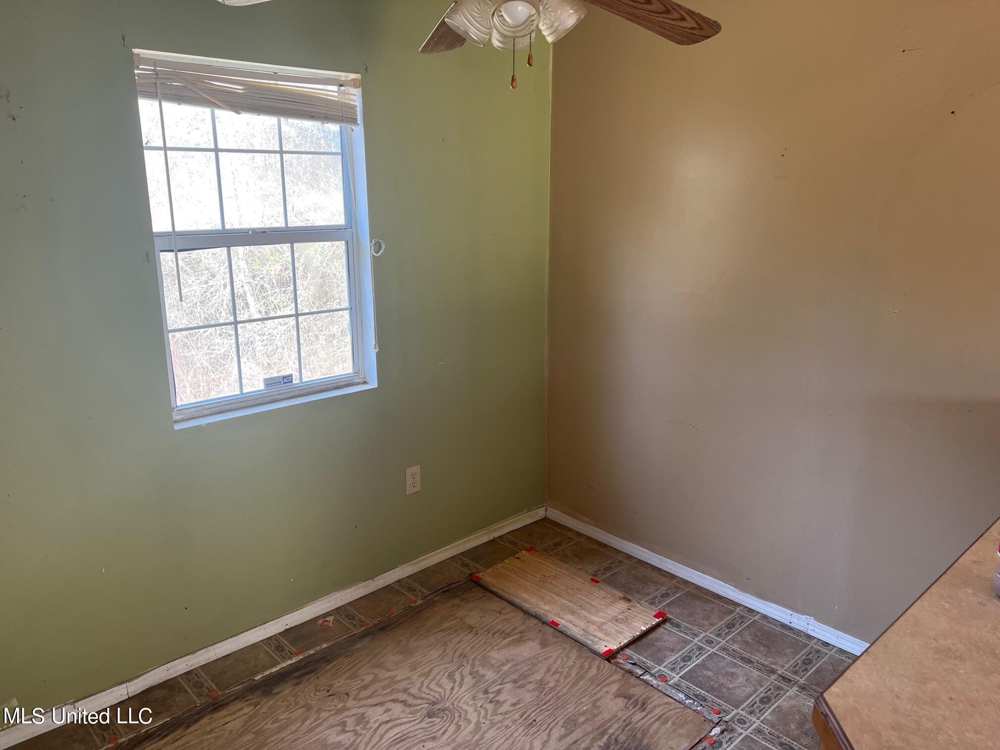 1212 New Hope Road Wiggins, MS 39577 - Photo 4 of 15 IMG_6586