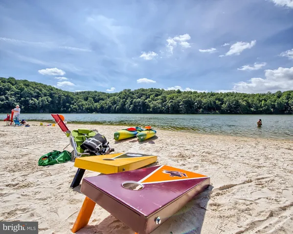 $825,000 | 6425 Lakeridge Drive, New Market, MD 21774