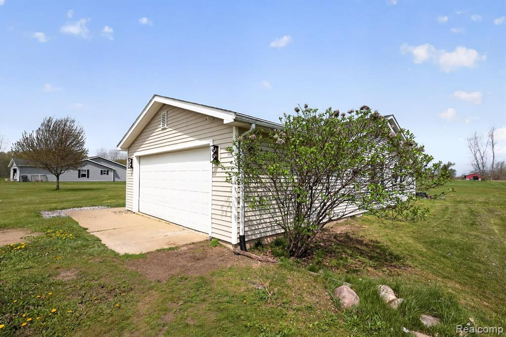 45196 76th Avenue Decatur, MI 49045 - Photo 2 of 23