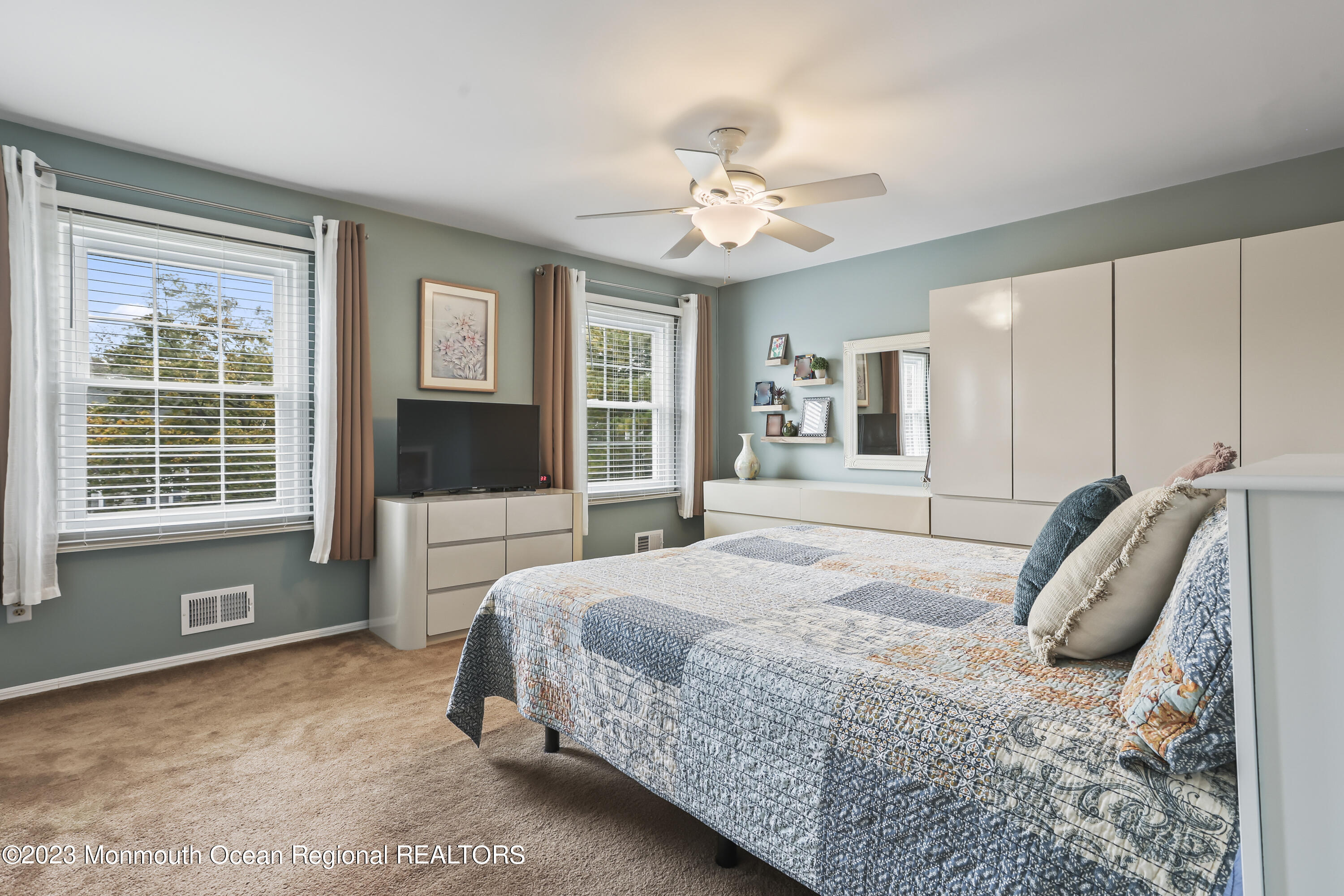 10 Templer Way Hazlet, NJ 07730 - Photo 23 of 36 10 Templer Way
