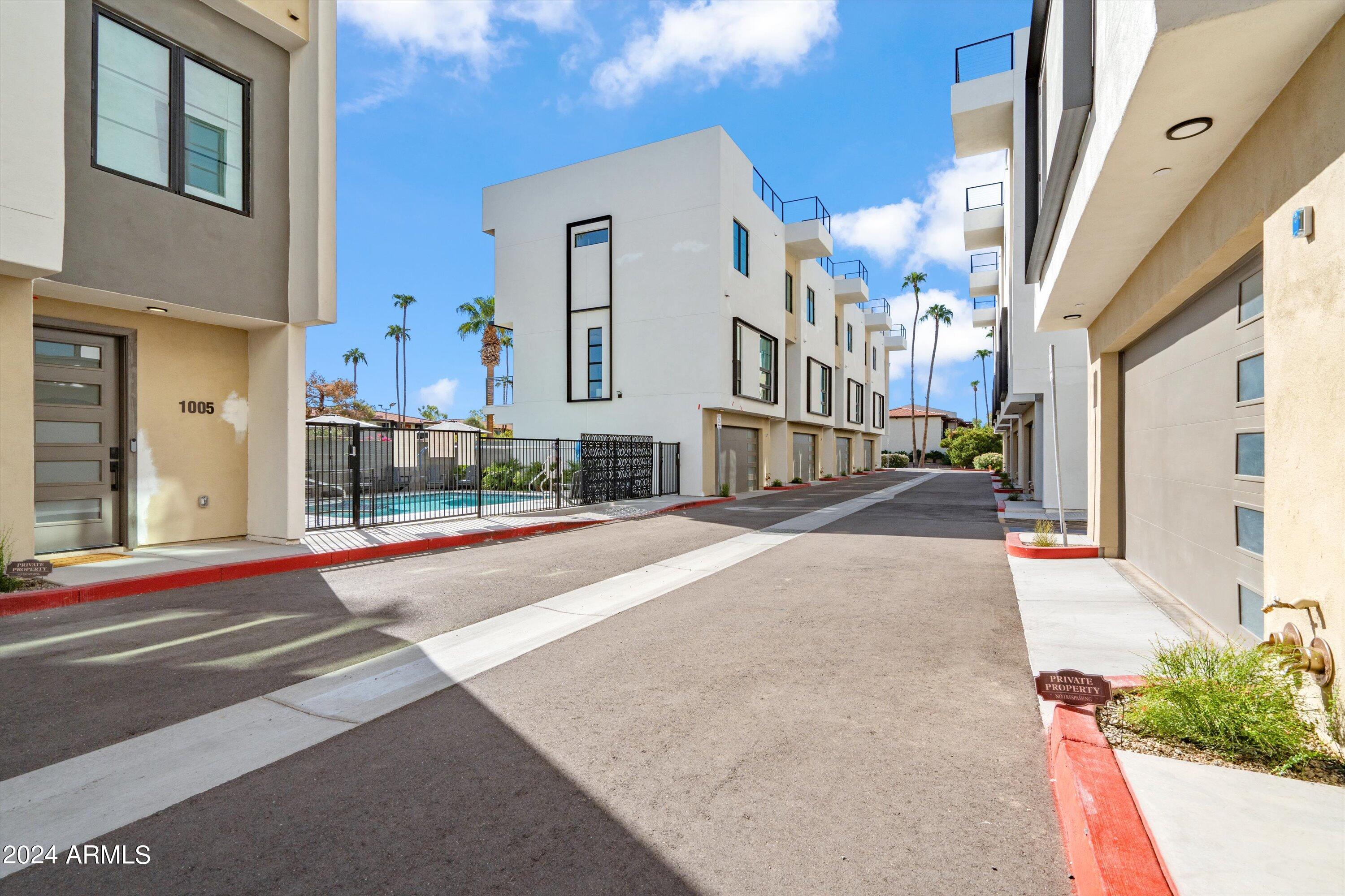 1501 North Miller Road, Unit 1012 Scottsdale, AZ 85257 - Photo 30 of 40 03-Driveway