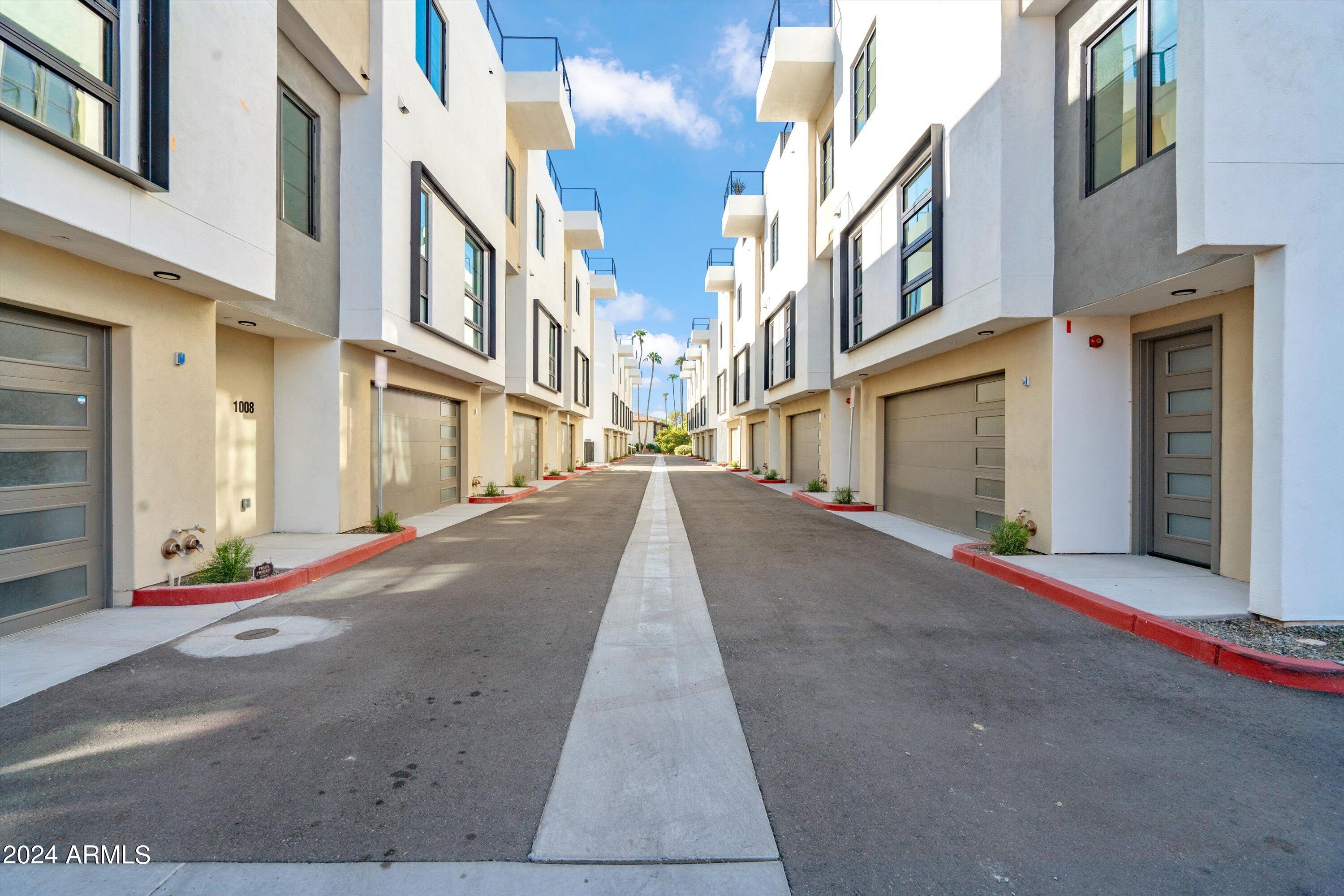 1501 North Miller Road, Unit 1012 Scottsdale, AZ 85257 - Photo 32 of 40 02-Inner Driveway