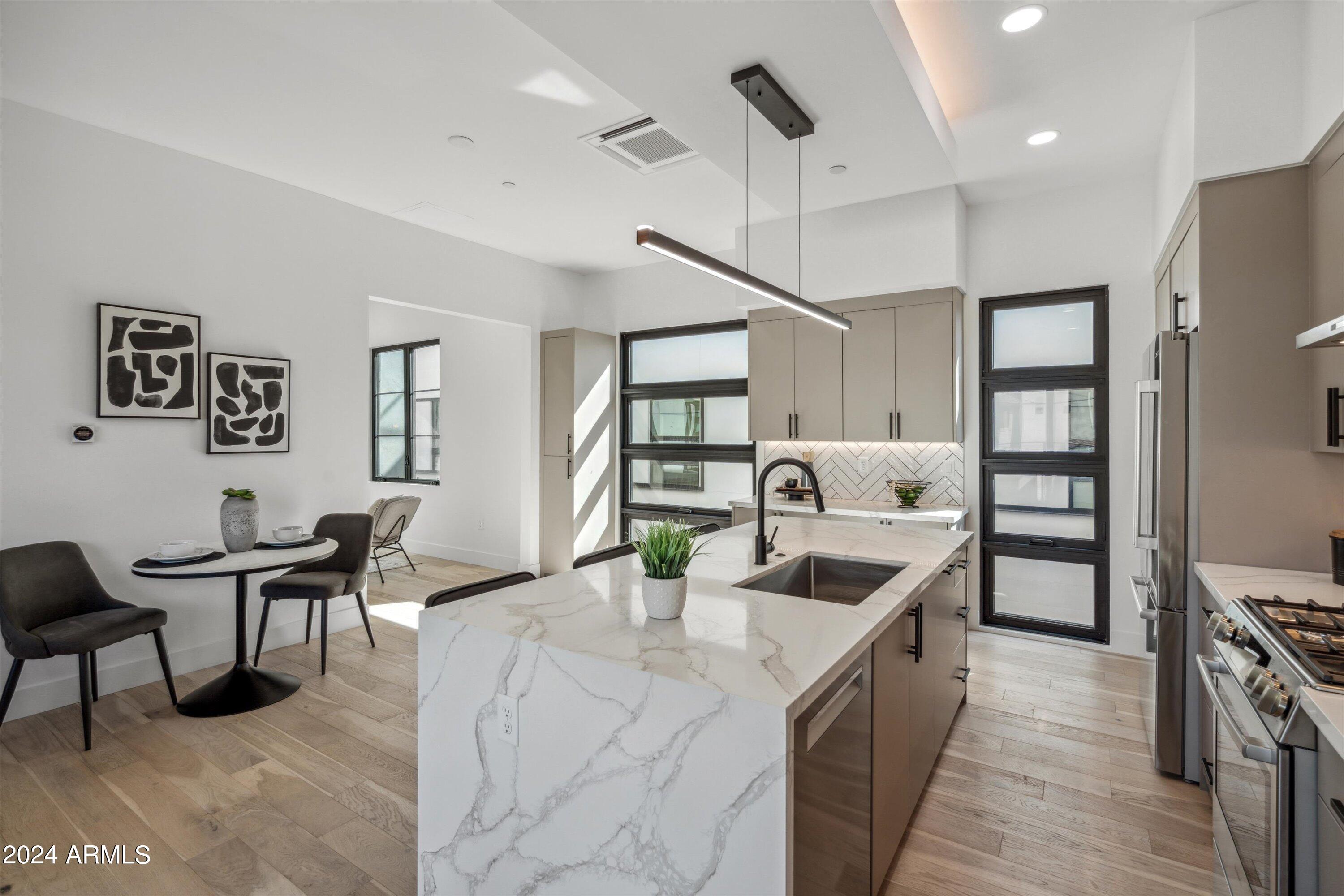 1501 North Miller Road, Unit 1012 Scottsdale, AZ 85257 - Photo 9 of 40 11-Kitchen