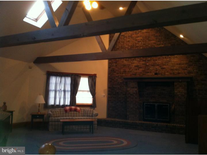 1723 Meade Street Reading, PA 19607 - Photo 4 of 24 Gallery Image 4