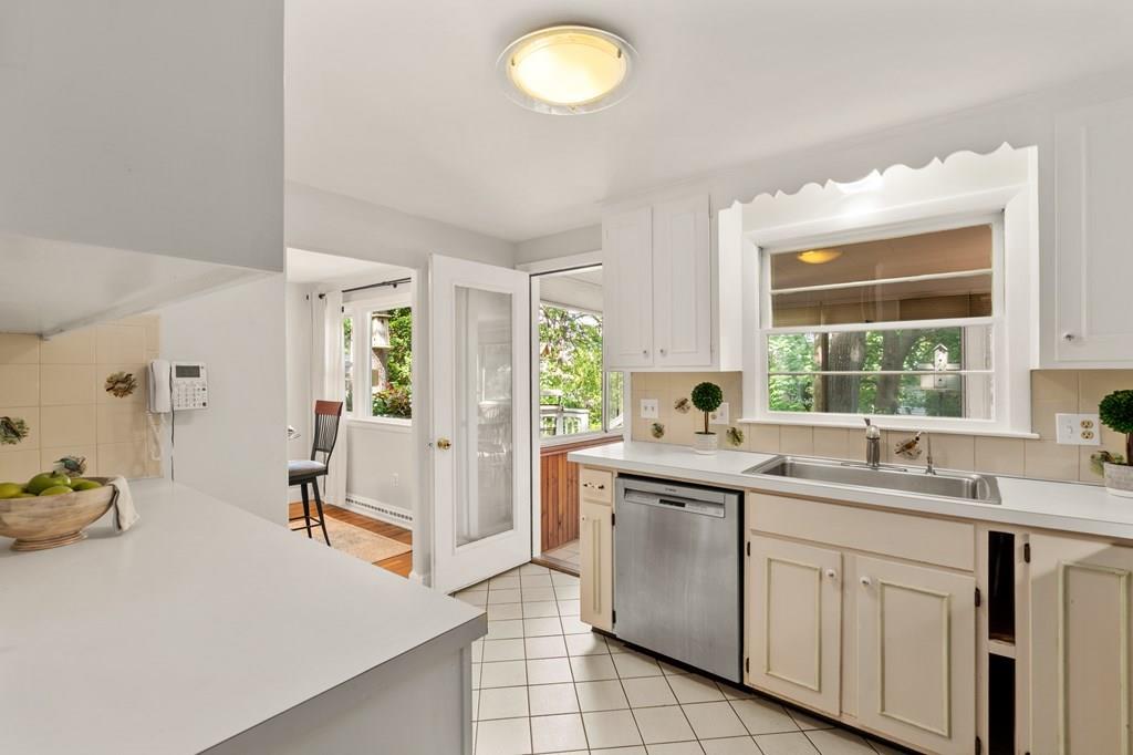 55 Stone Road Arlington, MA 02474 - Photo 7 of 29 Gallery Image 7