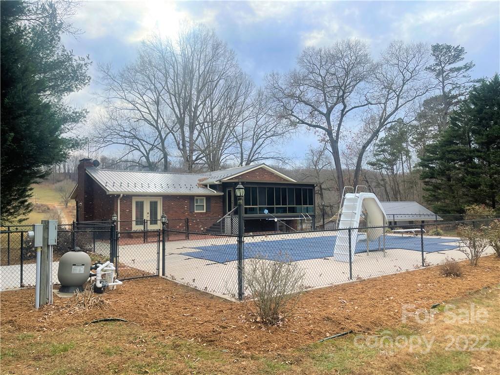 382 Ingle Hollow Road Ronda, NC 28670 - Photo 4 of 33 Gallery Image 4