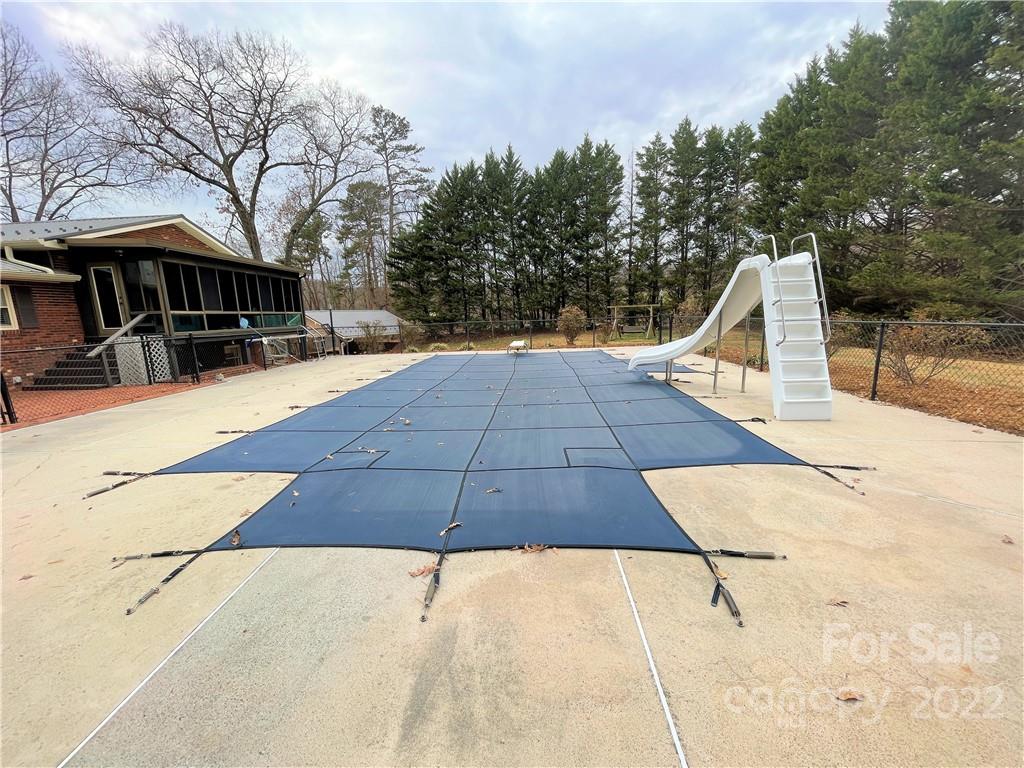 382 Ingle Hollow Road Ronda, NC 28670 - Photo 7 of 33 Gallery Image 7