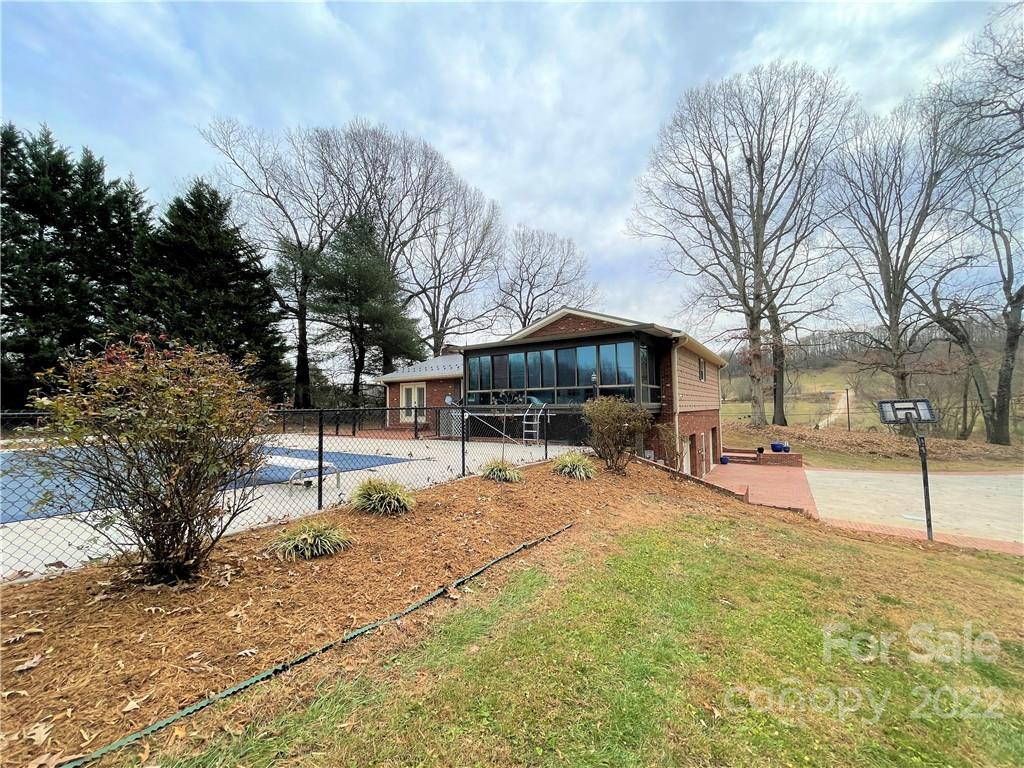 382 Ingle Hollow Road Ronda, NC 28670 - Photo 8 of 33 Gallery Image 8