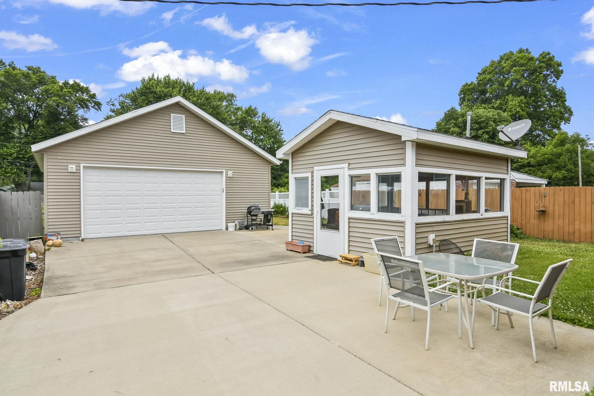807 North Milton Avenue Springfield, IL 62702 - Photo 9 of 12 Gallery Image 9
