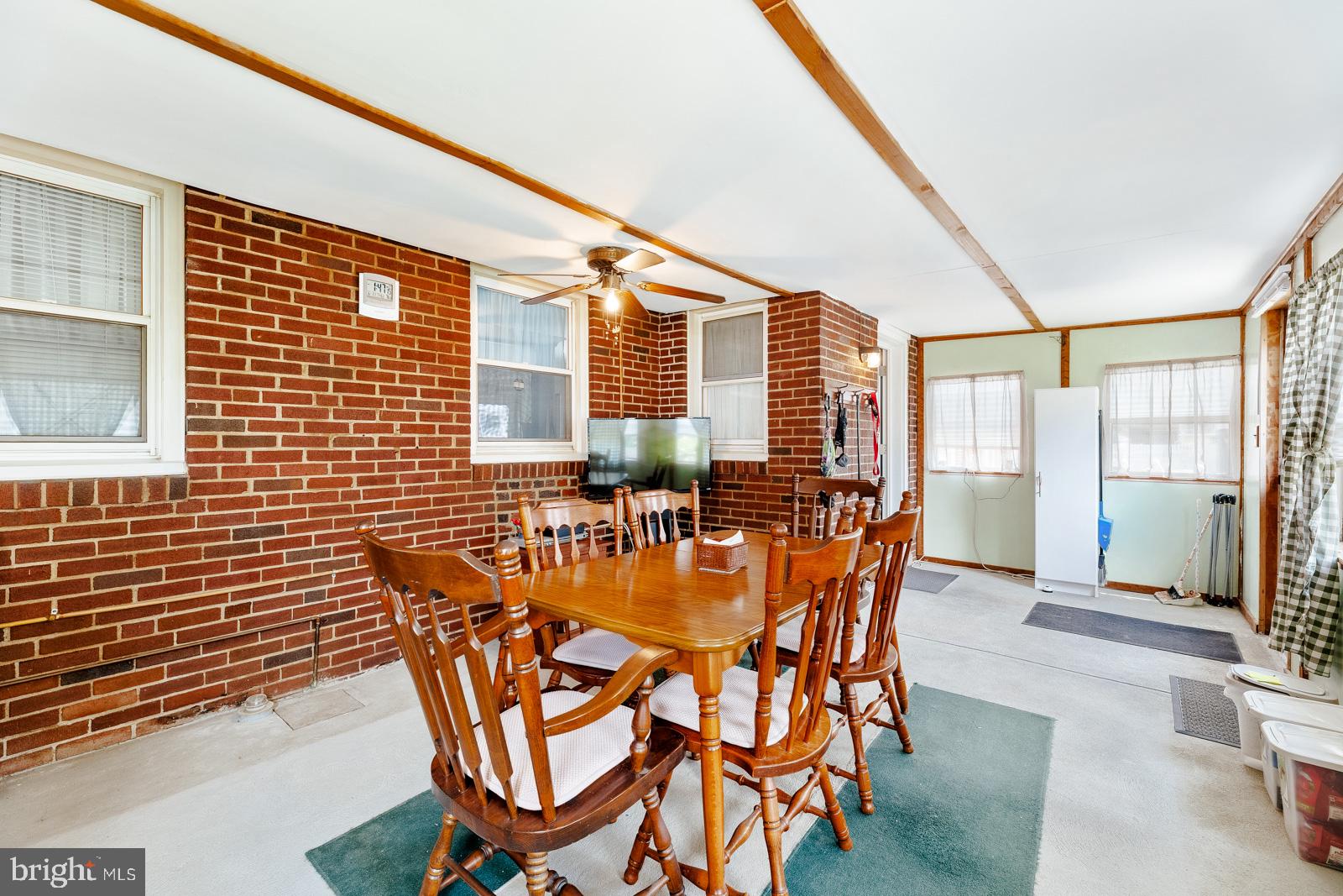 3118 Welsh Road Philadelphia, PA 19136 - Photo 32 of 38 Charming sunlit dining space awaits.