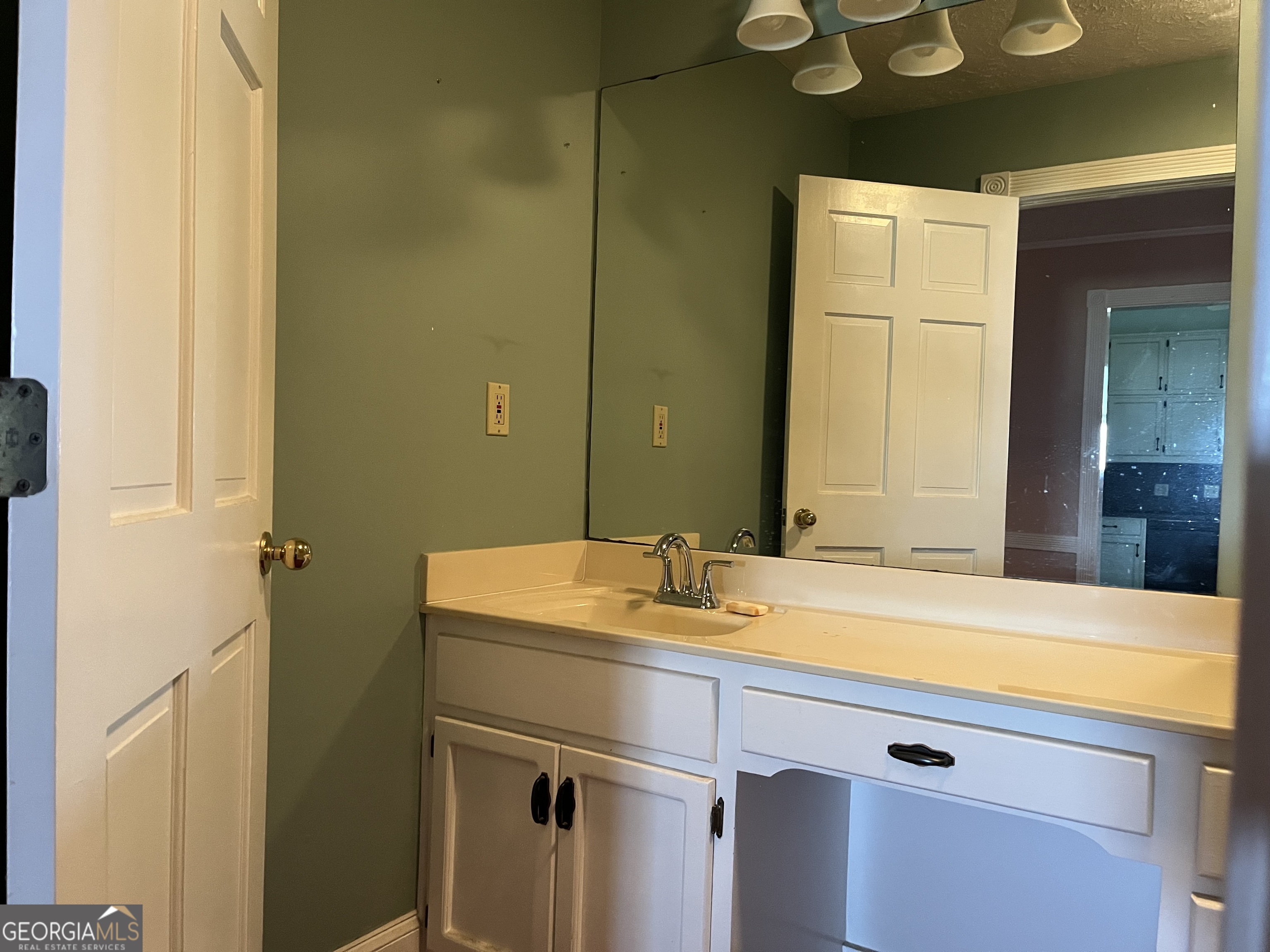 9495 Highway 54 Jonesboro, GA 30238 - Photo 8 of 16