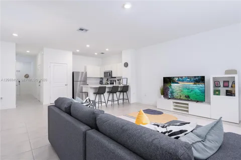 $3,500 | 844 Northwest 3rd Way, Unit 844, Pompano Beach, FL 33060