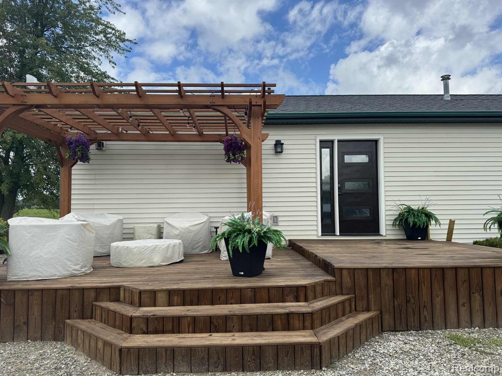 2635 Applegate Road Marlette, MI 48453 - Photo 2 of 16
