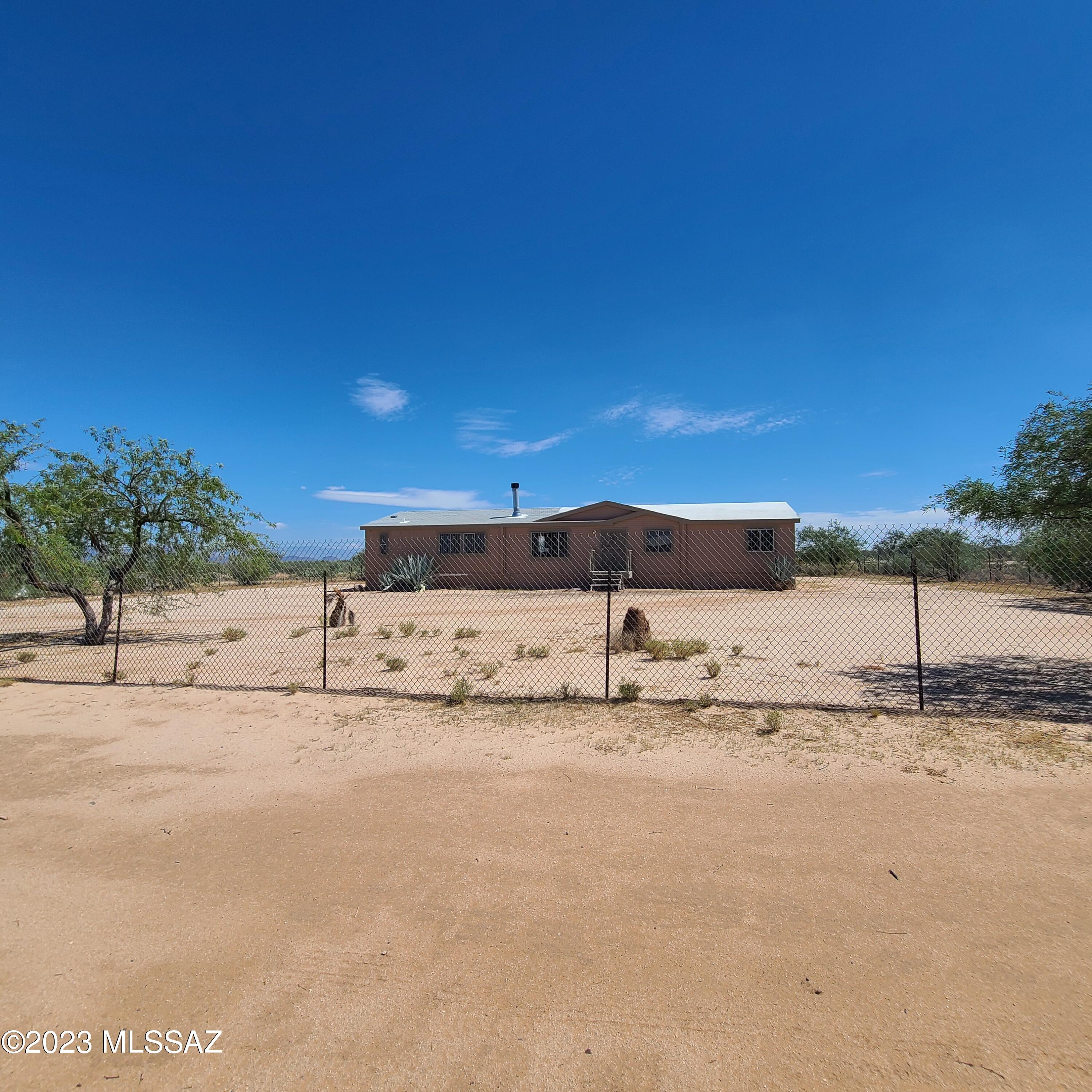 8896 South Marstellar Road Tucson, AZ 85736 - Photo 2 of 39 a view of beach and snow