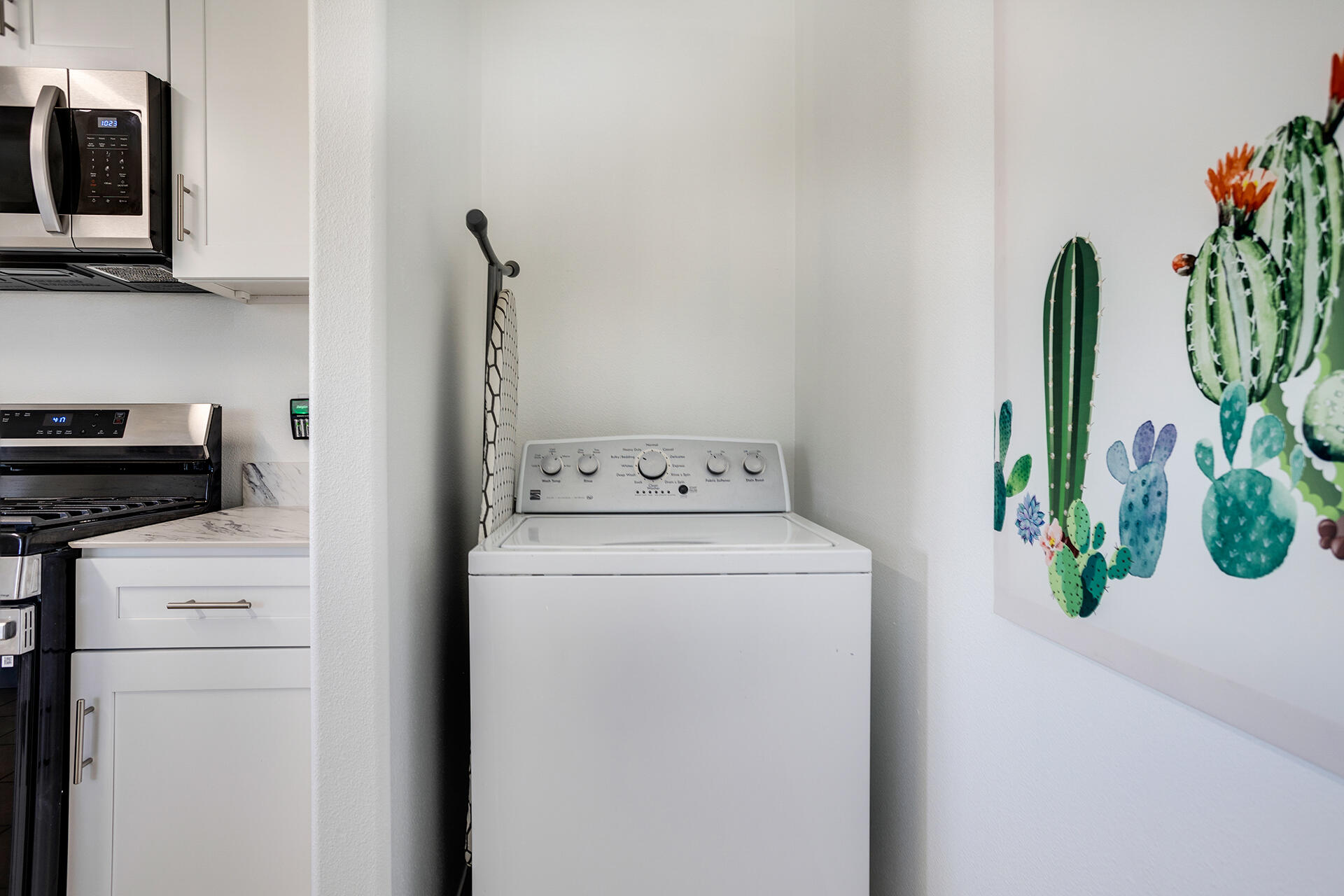 61786 Desert Air Road Joshua Tree, CA 92252 - Photo 41 of 54 a utility room with dryer and washer