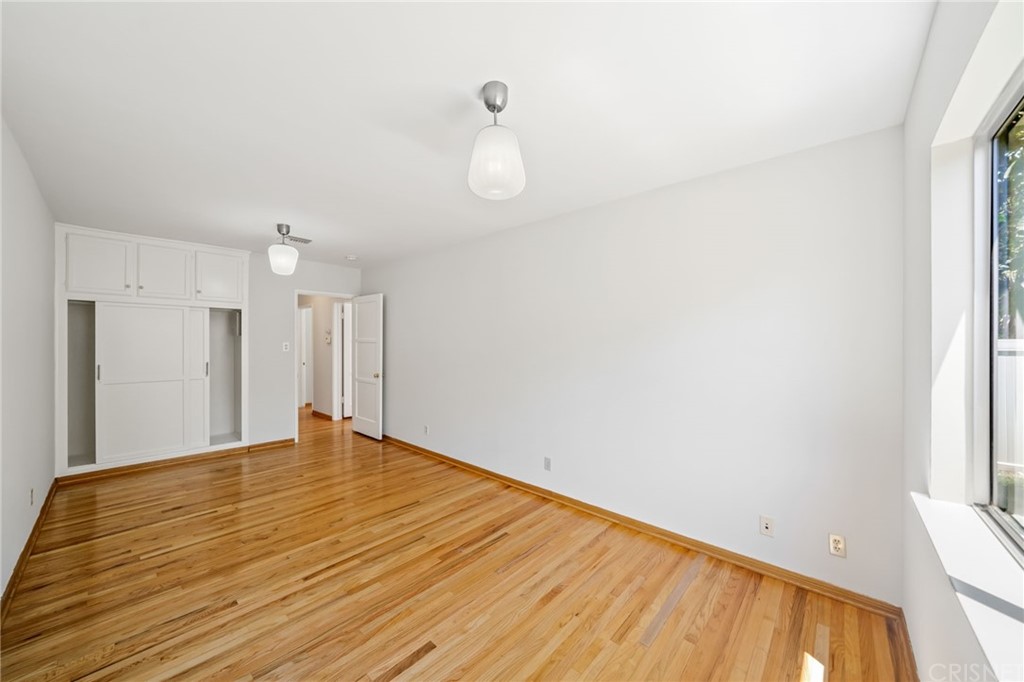 6660 Balcom Avenue Reseda, CA 91335 - Photo 19 of 27