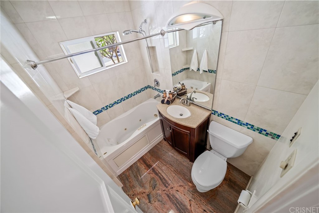 6660 Balcom Avenue Reseda, CA 91335 - Photo 21 of 27