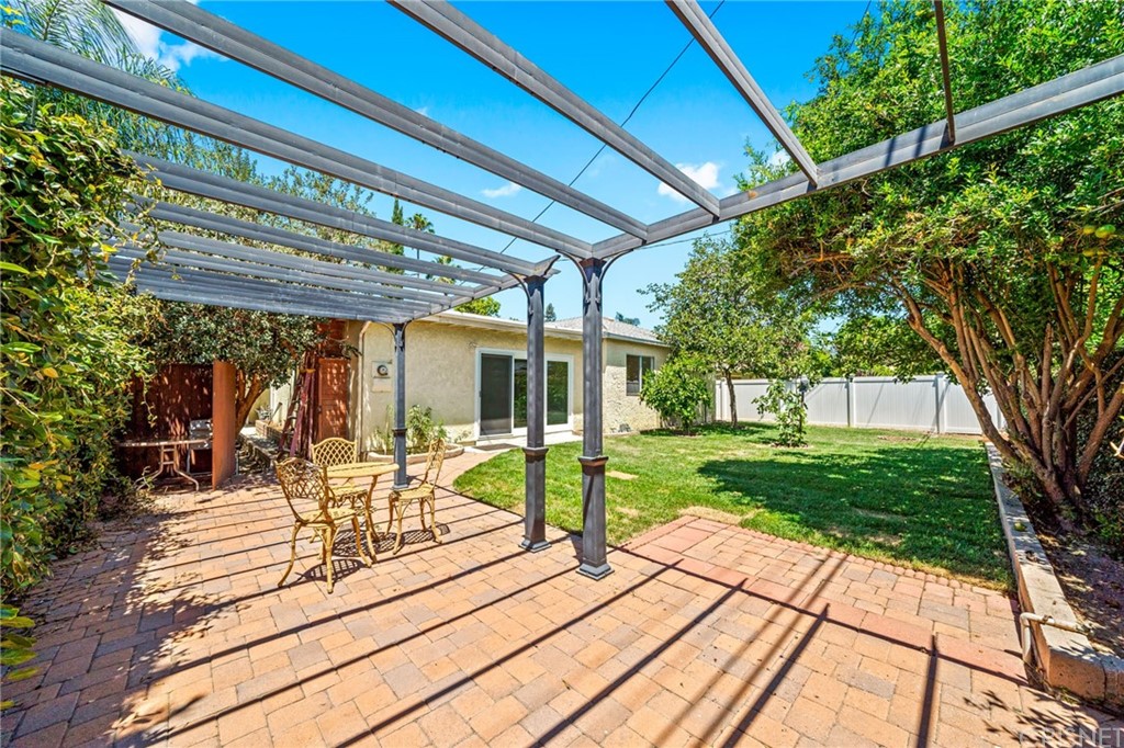 6660 Balcom Avenue Reseda, CA 91335 - Photo 24 of 27