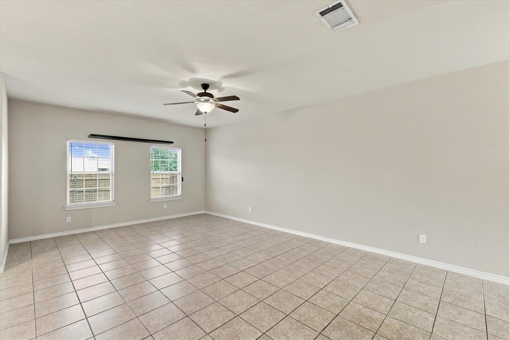 902 Parkplace Ridge Princeton, TX 75407 - Photo 8 of 39 Gallery Image 8