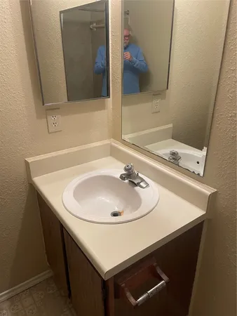 $250,000 | 12322 White River Drive, Tomball, TX 77375