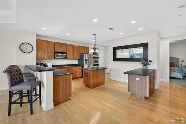 $300,000 | 400 South 14th Street, Unit 902, St. Louis, MO 63103