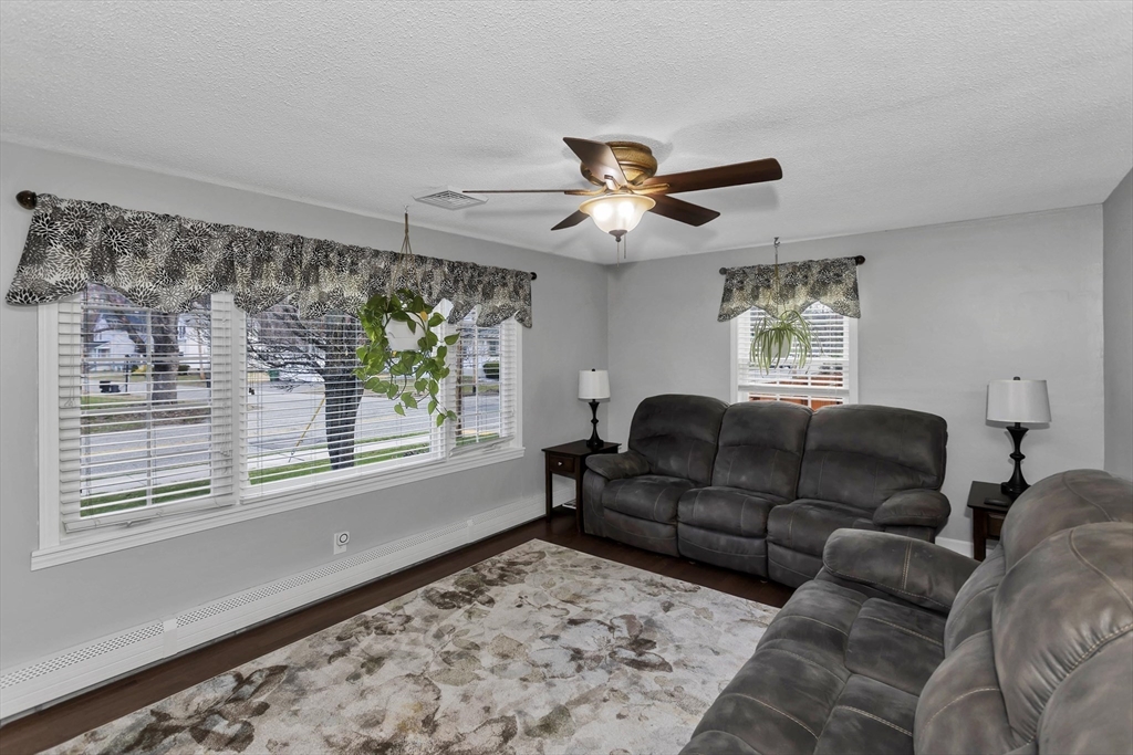 405 New Ludlow Road Chicopee, MA 01020 - Photo 22 of 41