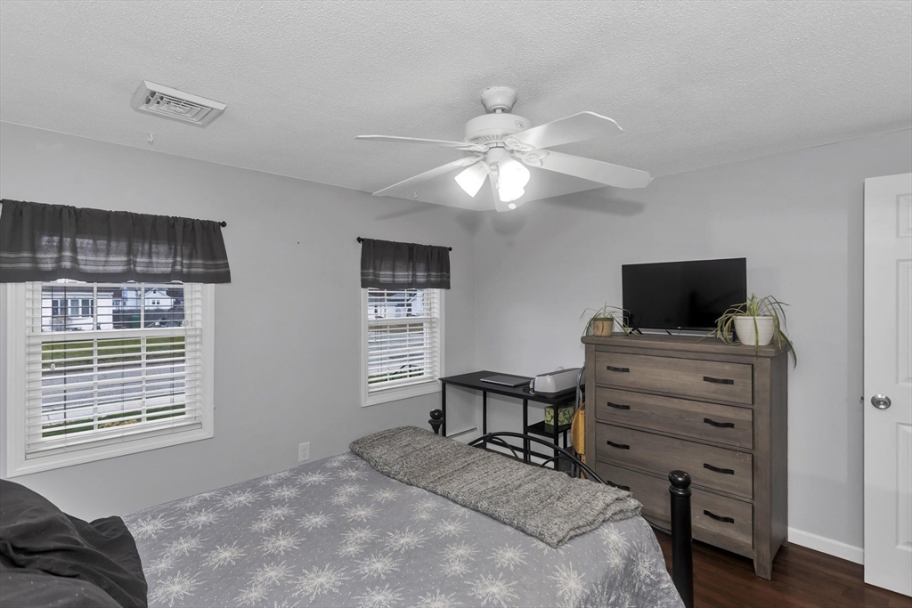 405 New Ludlow Road Chicopee, MA 01020 - Photo 30 of 41