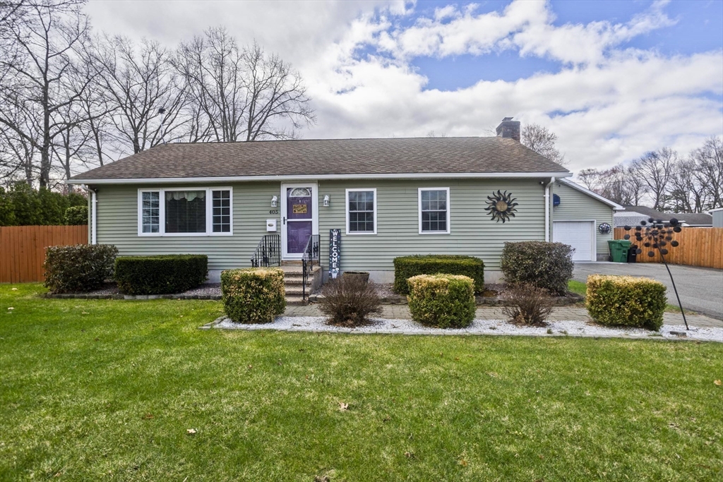 405 New Ludlow Road Chicopee, MA 01020 - Photo 3 of 41