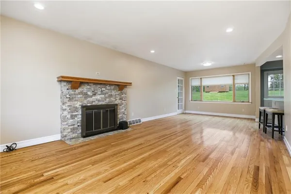 $374,900 | 1274 Overlook Drive, Washington, PA 15301