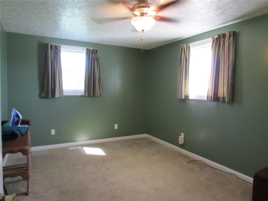 945 South Bird Road Springfield, OH 45505 - Photo 13 of 26