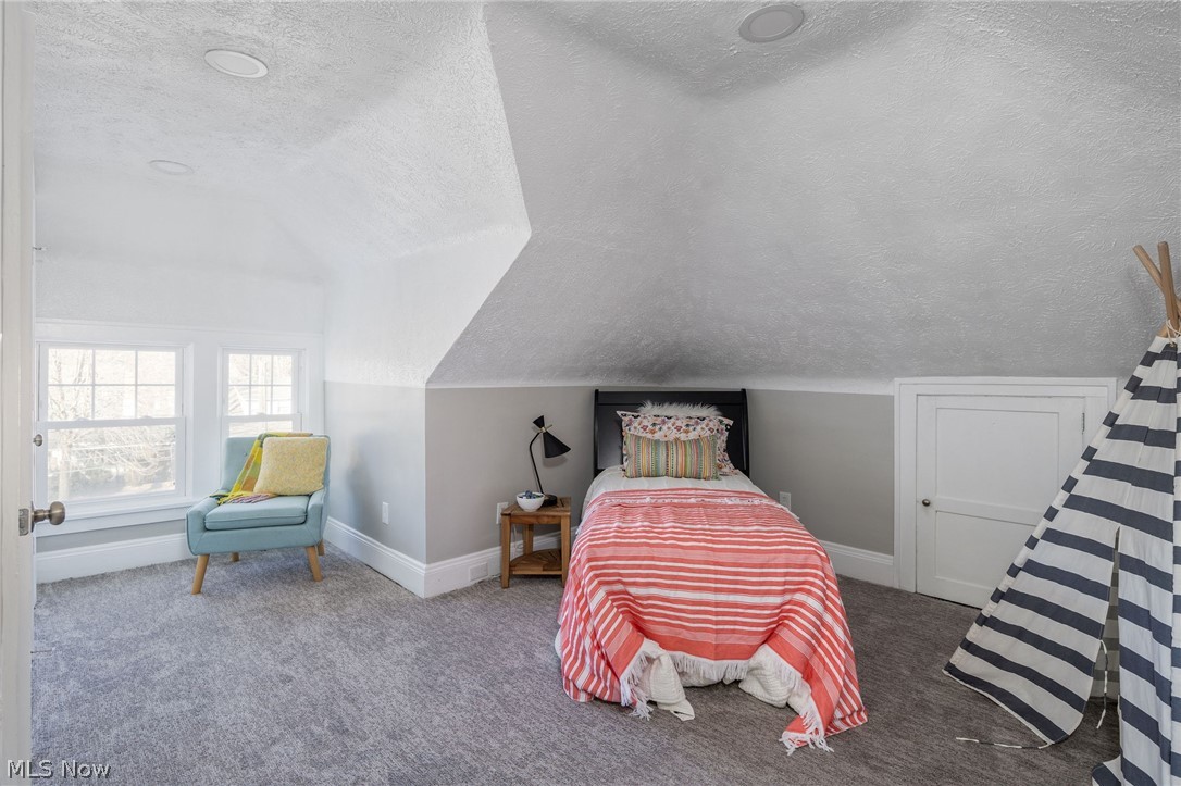 13028 Cedar Road Cleveland, OH 44118 - Photo 23 of 35 Gallery Image 23