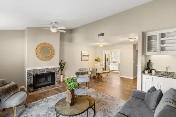 $370,000 | 123 Valley Oak Drive, Unit 34, Roseville, CA 95678