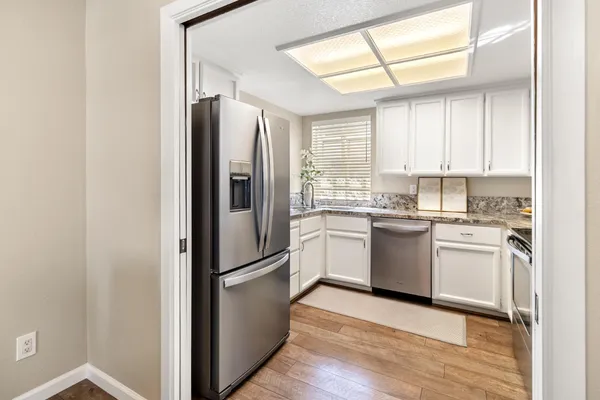 $370,000 | 123 Valley Oak Drive, Unit 34, Roseville, CA 95678