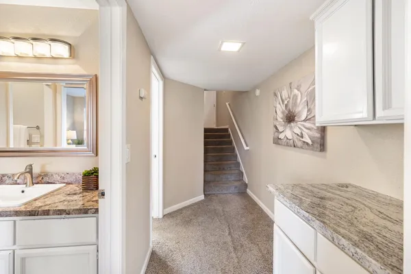 $370,000 | 123 Valley Oak Drive, Unit 34, Roseville, CA 95678