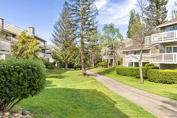 $370,000 | 123 Valley Oak Drive, Unit 34, Roseville, CA 95678