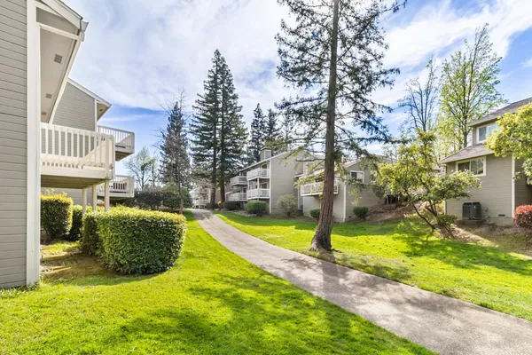 $370,000 | 123 Valley Oak Drive, Unit 34, Roseville, CA 95678