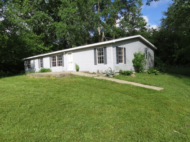 4084 Treaty Line Road Hagerstown, IN 47346 - Photo 1 of 28 Gallery Image 1
