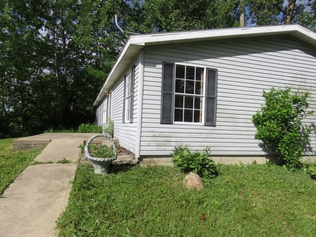 4084 Treaty Line Road Hagerstown, IN 47346 - Photo 26 of 28 Gallery Image 26