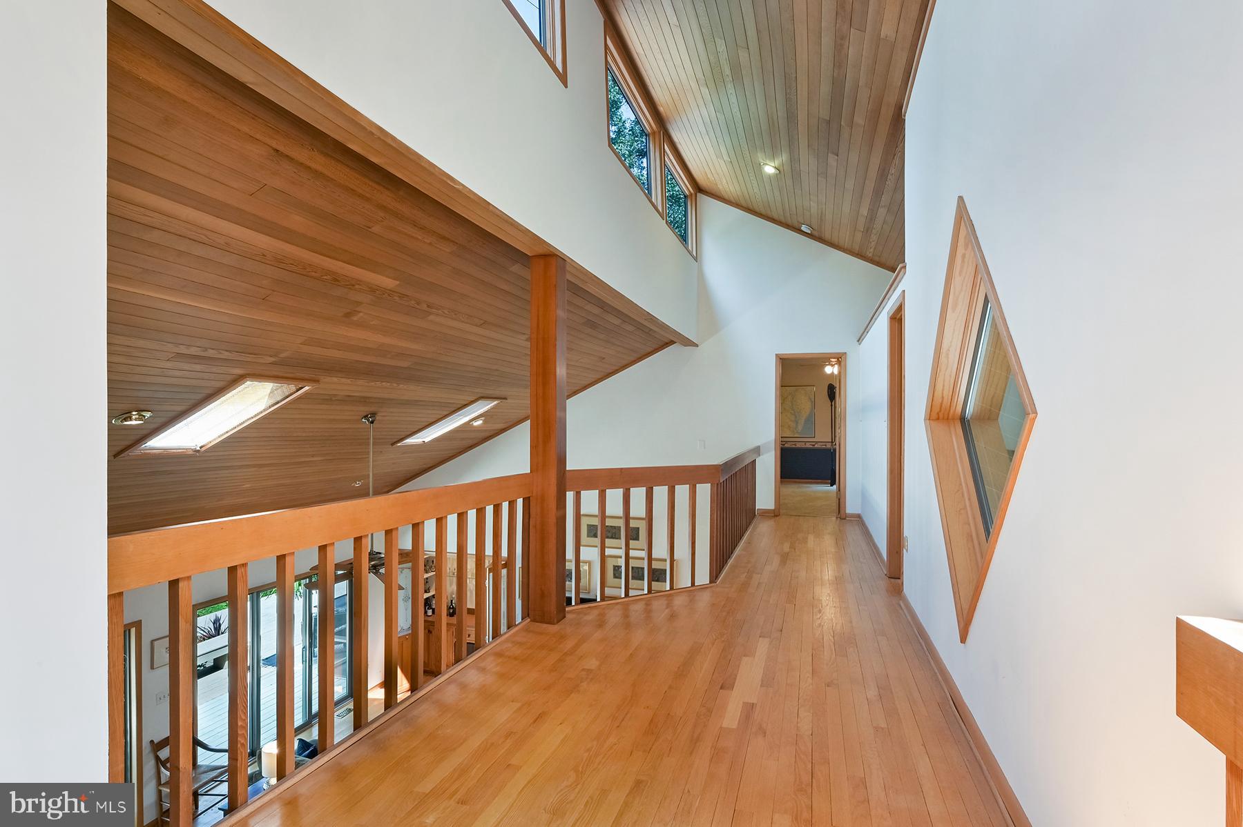 344 Hunner Road Pasadena, MD 21122 - Photo 25 of 55 Living room overlook