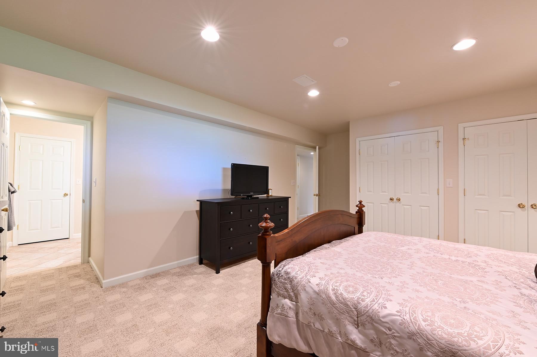 344 Hunner Road Pasadena, MD 21122 - Photo 30 of 55 5th bedroom on lower level