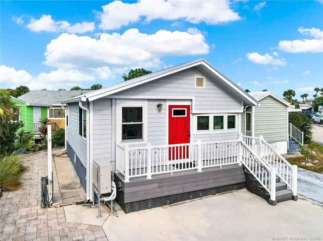 $229,900 | 10725 South Ocean Drive, Unit 125, Jensen Beach, FL 34957