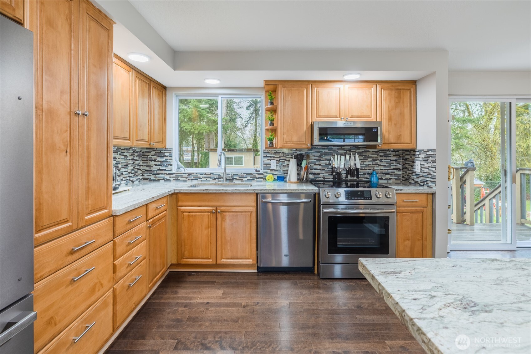 18967 127th Place Southeast Renton, WA 98058 - Photo 2 of 38