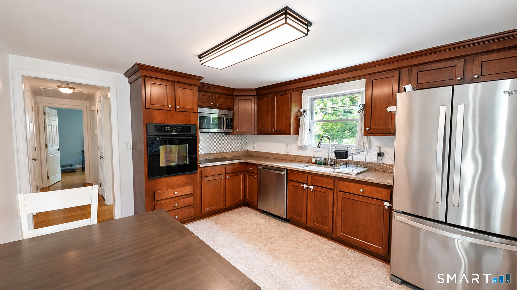 6 Sinclair Street Windsor, CT 06095 - Photo 7 of 22