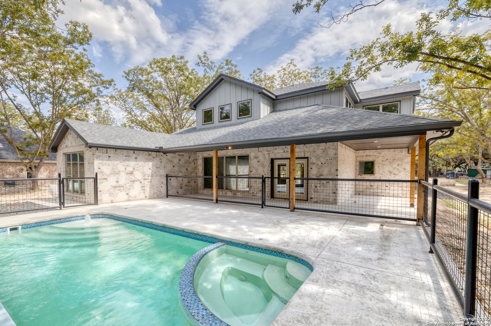 422 Red Wright Road Rio Frio, TX 78879 - Photo 12 of 79