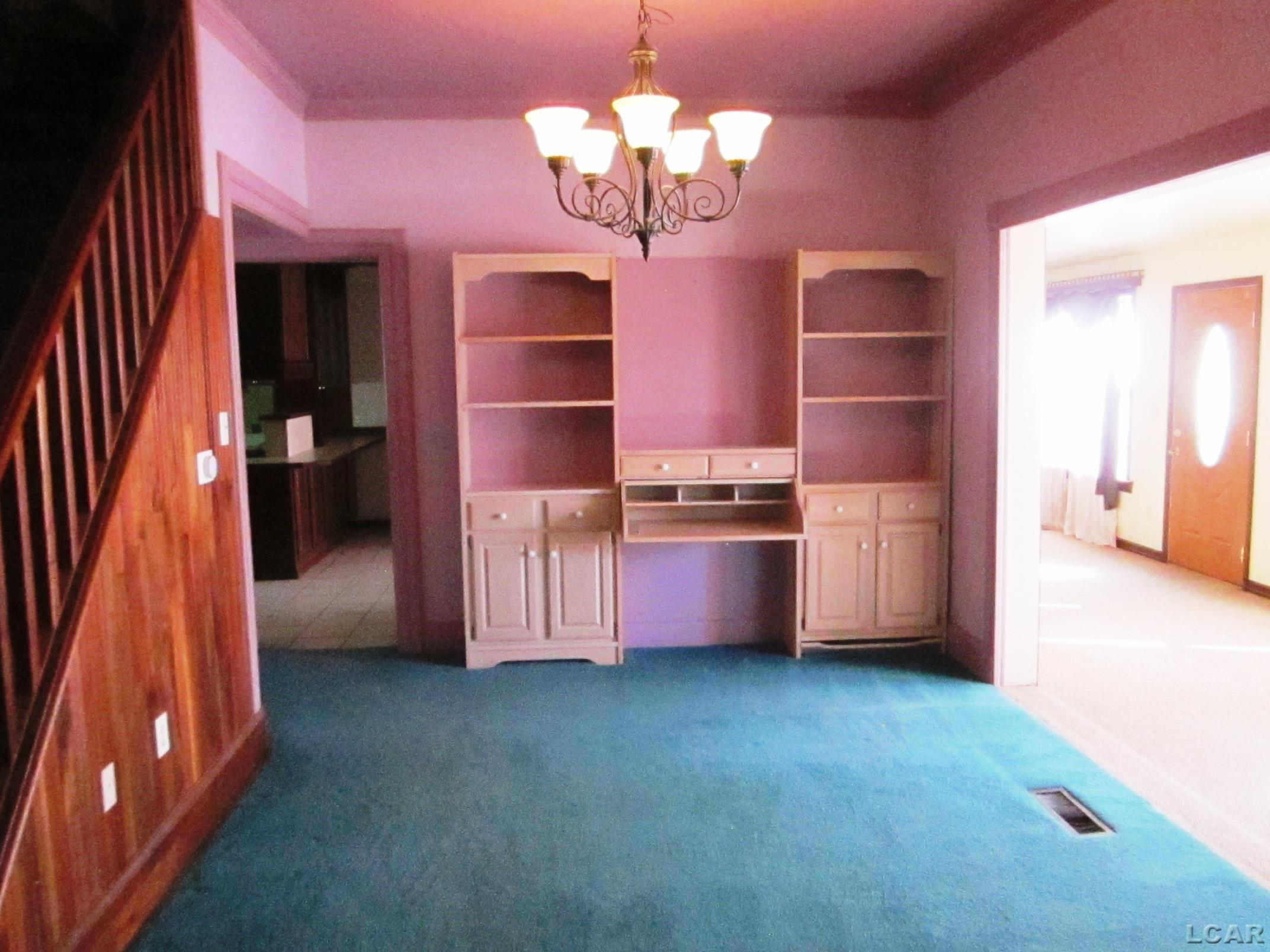 571 South Meridian Road Hudson, MI 49247 - Photo 8 of 18 Dining Room