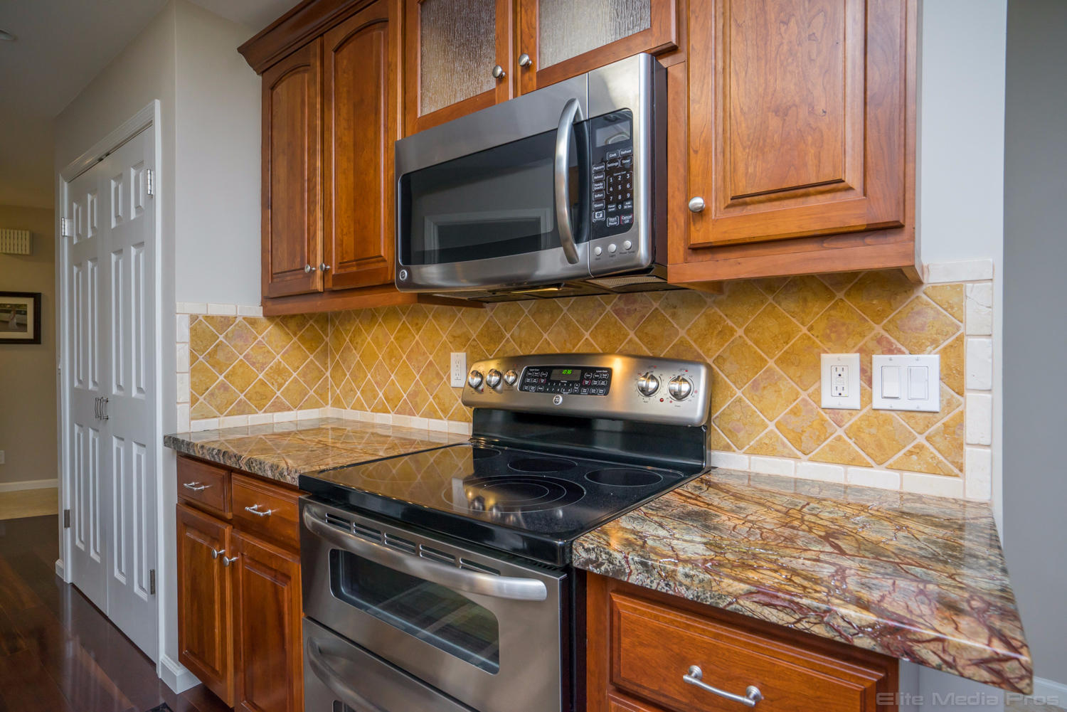 106 Golfview Drive Jupiter, FL 33469 - Photo 14 of 43 Kitchen
